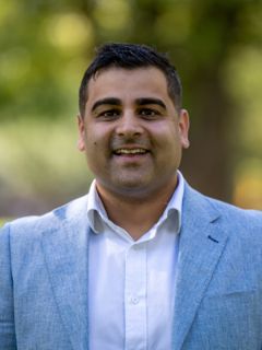 Sahil Bhasin - Real Estate Agent