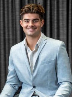 Sam McLeod - Real Estate Agent