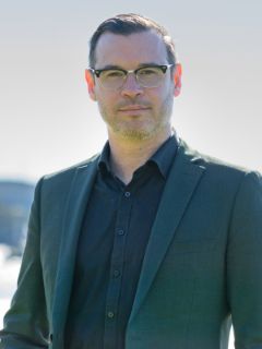 Sam Thompson - Real Estate Agent