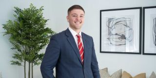 Samuel Thompson - Real Estate Agent