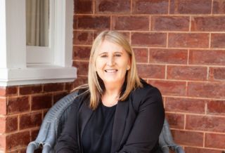 Sandra Dondio - Real Estate Agent