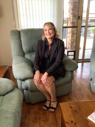 Sandy Dee - Real Estate Agent at Home Scope - Edens Landing