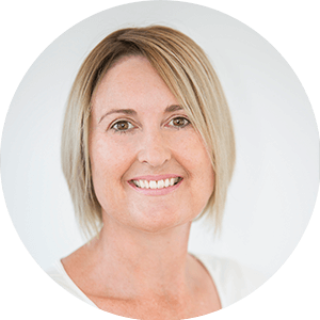 Sandy  Henderson - Real Estate Agent