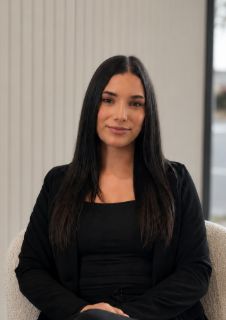 Sara Elhouli - Real Estate Agent