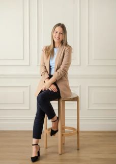 Sarah Hand - Real Estate Agent