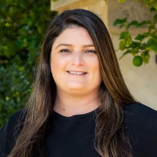 Sarah Harton - Real Estate Agent