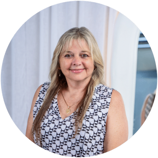 Sarah-Jayne Scott - Real Estate Agent at The Property Associates Qld - BURLEIGH HEADS
