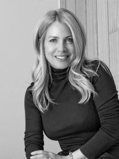 Sarah Hackett - Real Estate Agent at Place Bulimba