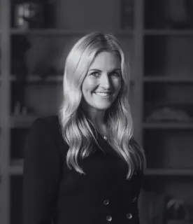 Sarah Jones - Real Estate Agent