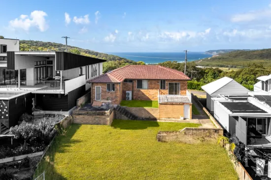 DA & CC approved for two dwellings capturing city and ocean views