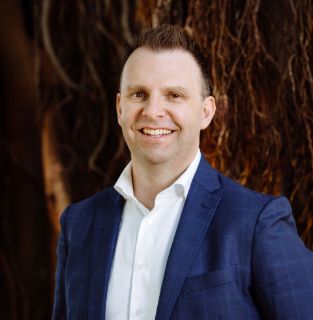 Scott  Robertson - Real Estate Agent