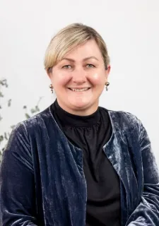 Nicky Browne - Real Estate Agent