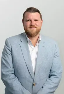Paris Bennett - Real Estate Agent