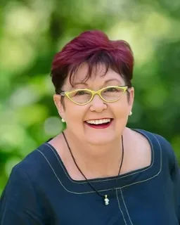 Kendall Booth - Real Estate Agent