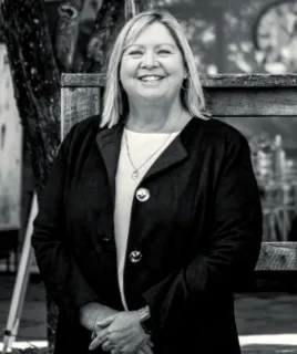 Wendy Dobbie - Real Estate Agent