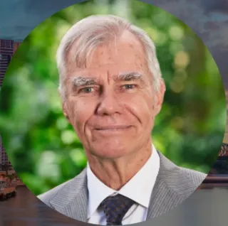 Gavin Roberts - Real Estate Agent