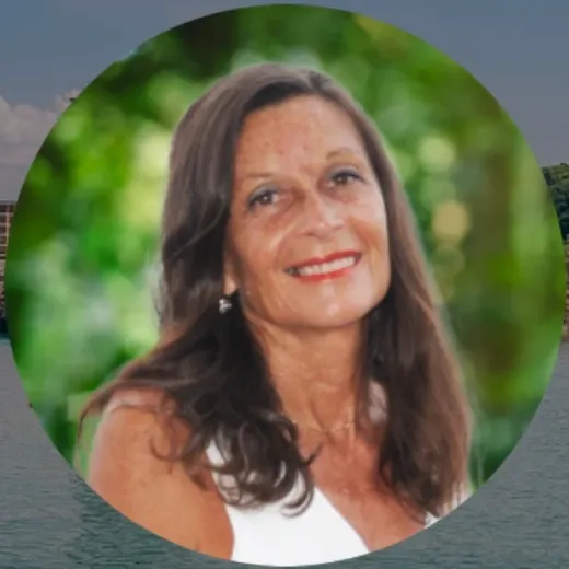 Trish McClelland - Real Estate Agent at Nicole Wheeler@realty - LARRAKEYAH