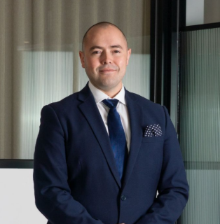 Cesar Becerra - Real Estate Agent