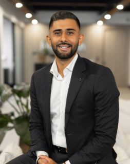 Seb Saggu - Real Estate Agent