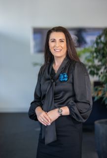 Selena  Elphinstone - Real Estate Agent