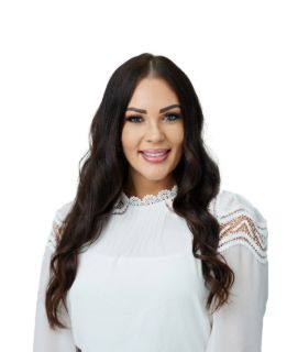 Shae Mitchell - Real Estate Agent