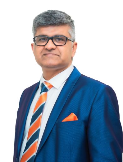 Sharad Kapoor - Real Estate Agent at Universal Real Estate Vic - North