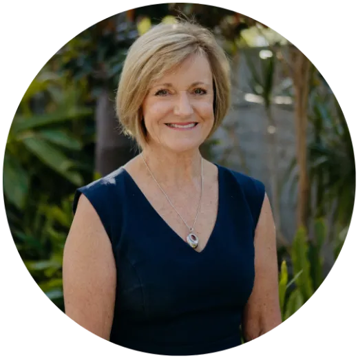 Sharon Gillard - Real Estate Agent at Harcourts Packham - Glenelg RLA 281342 270735