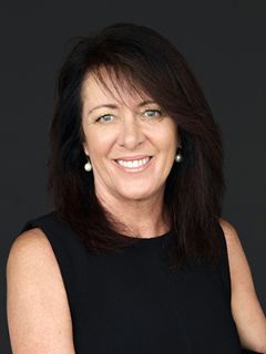 Sharon McInnes - Real Estate Agent