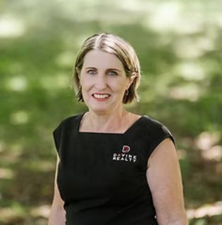 Allison  Davine - Real Estate Agent