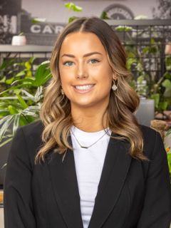 Shelby Burns - Real Estate Agent
