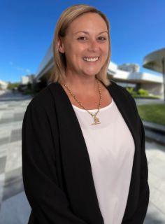 Sherry Crawley - Real Estate Agent