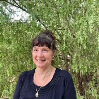 Sheryl Hinde - Real Estate Agent