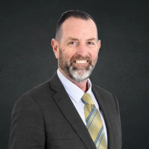 Simon Eyre - Real Estate Agent at Raine & Horne Ettalong Beach & St Huberts Island - ETTALONG BEACH