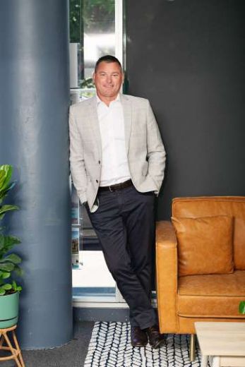 Simon Schwartz - Real Estate Agent at Newton & Co Real Estate - VICTOR HARBOR