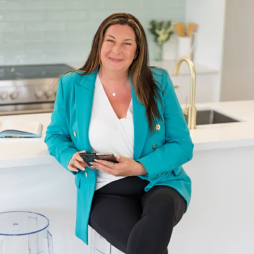 Simone Curtis - Real Estate Agent at Moneybags Property Group