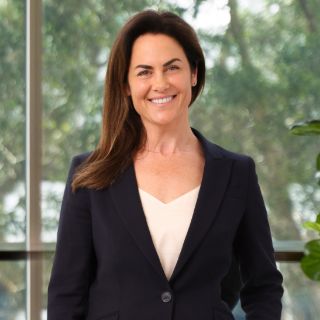 Simone Novak - Real Estate Agent