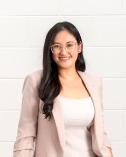Simone Robins - Real Estate Agent