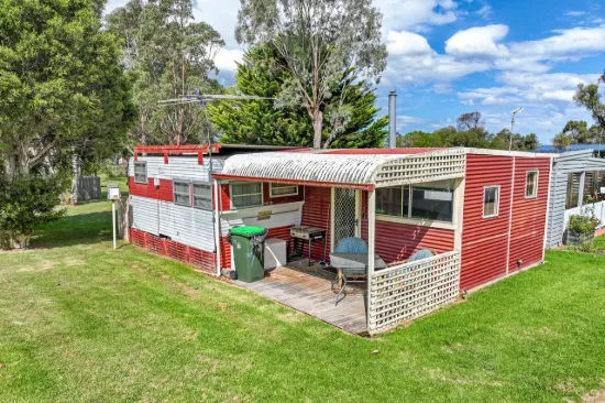 Short term Holiday Park Cabin - Fully Furnished