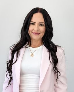Skye  Taylor - Real Estate Agent