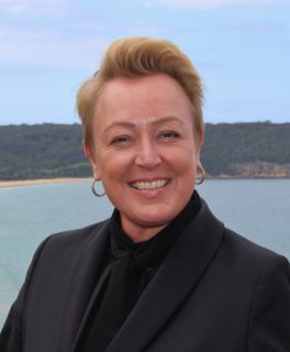 Sonya Norris - Real Estate Agent