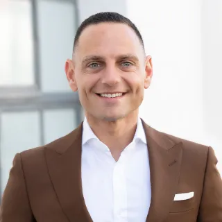 Spiros Karagiannidis - Real Estate Agent