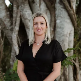 Stacey Hitch - Real Estate Agent