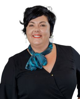 Stacy  Brand - Real Estate Agent
