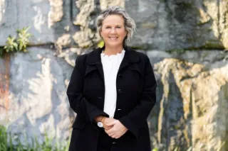 Debbie Jepson - Real Estate Agent
