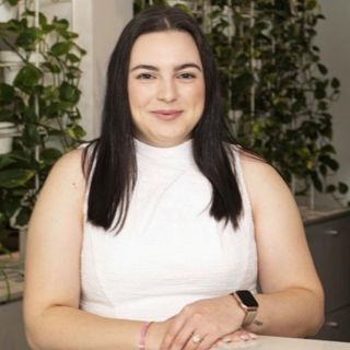 Stefanie Srbinovska - Real Estate Agent