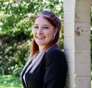 Stephanie Jones - Real Estate Agent
