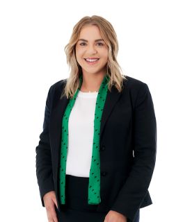 Stephanie Nash - Real Estate Agent
