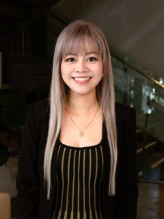 Stephanie Tran - Real Estate Agent