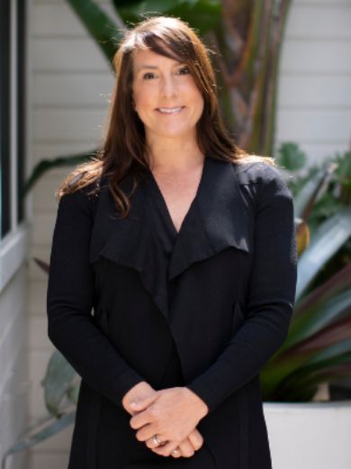 Stephanie Watts - Real Estate Agent at Cunninghams - Northern Beaches