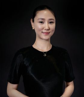 Stephanie Xiang - Real Estate Agent